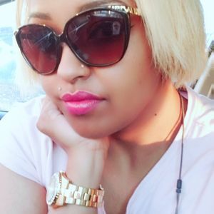 Meet your Posher, Muna